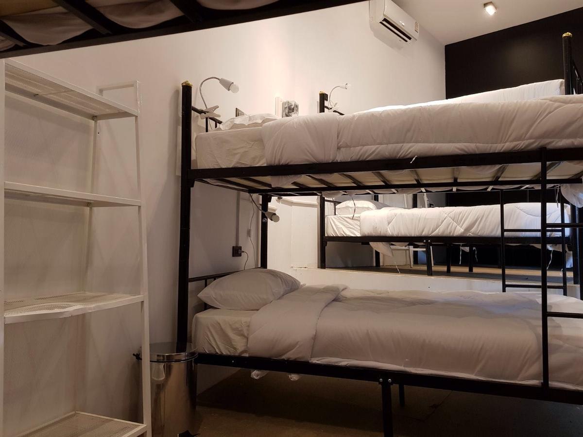 Paradise Beach Backpackers Hostel Patong Экстерьер фото