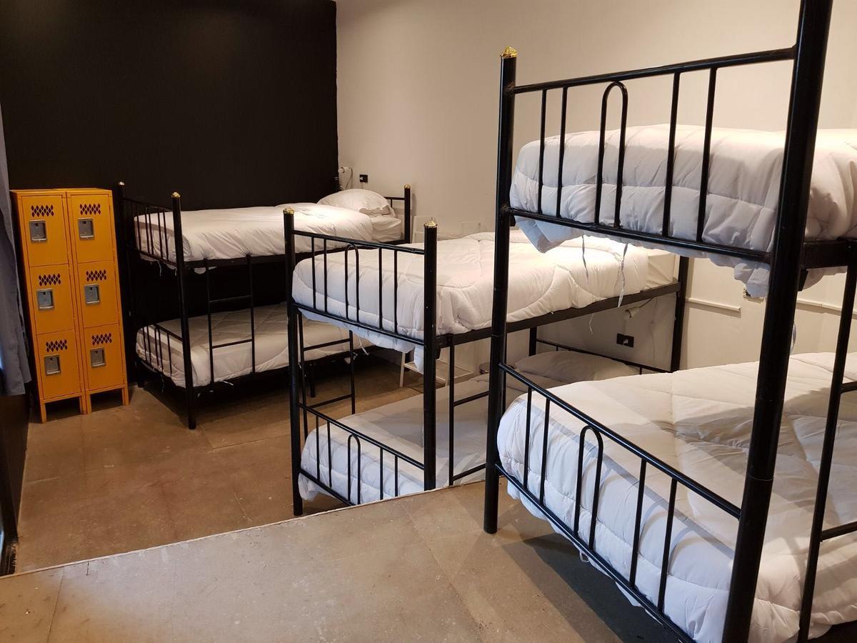Paradise Beach Backpackers Hostel Patong Экстерьер фото